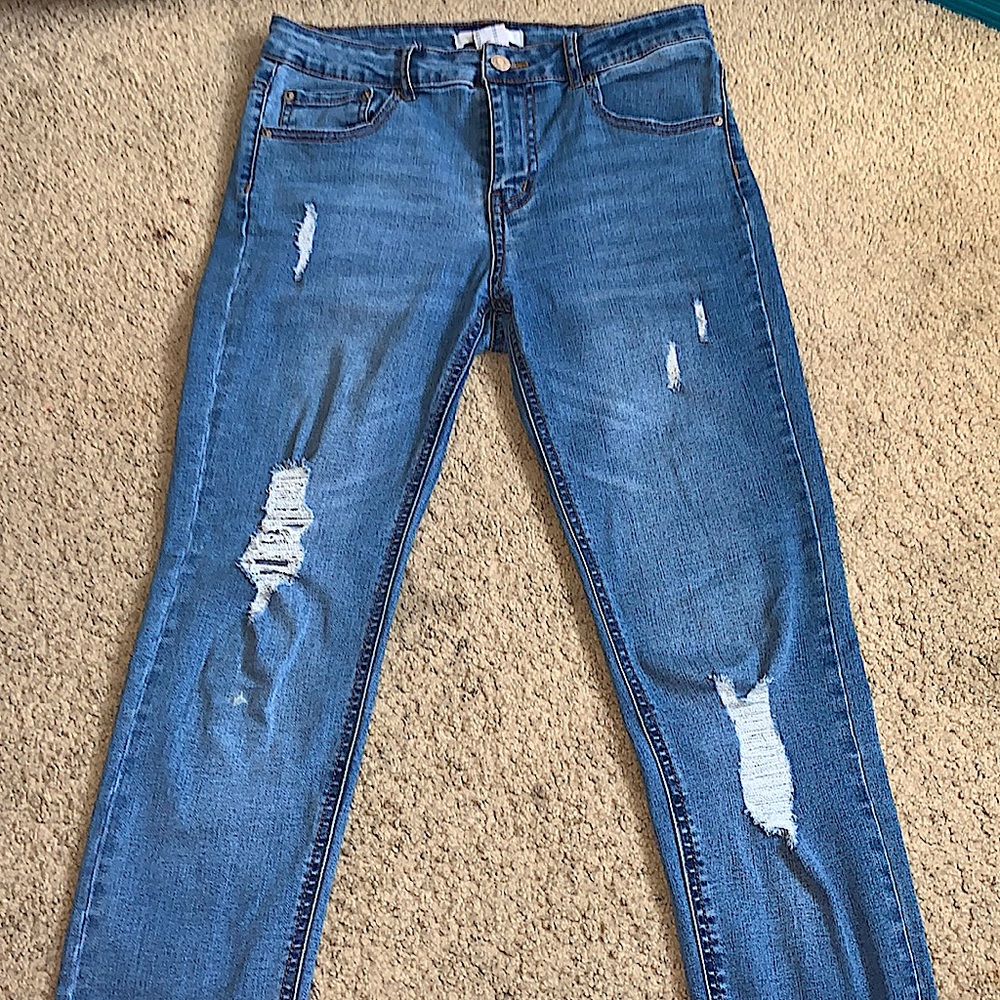 Very cute pair of jeans!